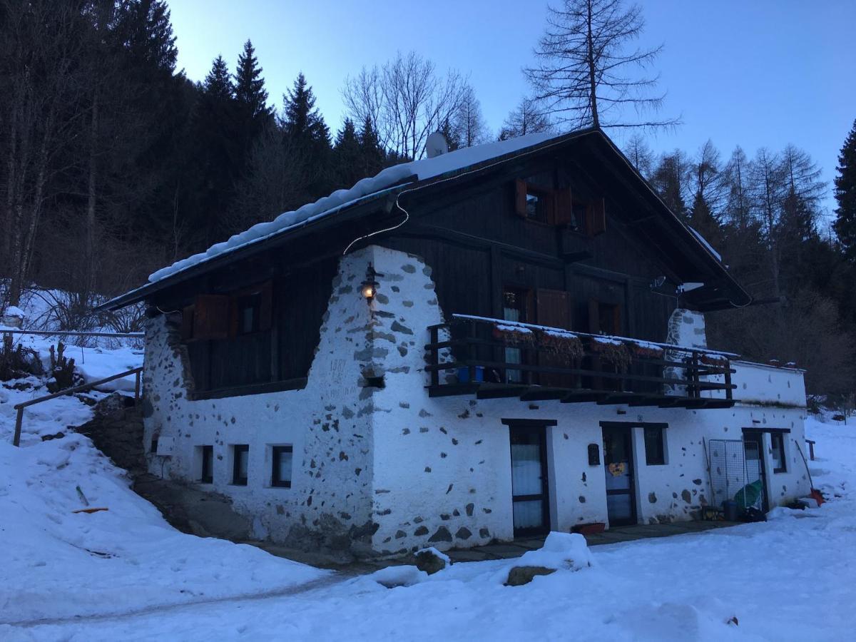 La Locanda Delle Pulci Bio Welness Mezzana  Exterior photo